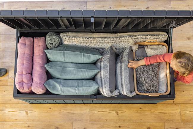 Сундук Дарвин 662 л (Darwin Box 662L) графит Сундук Дарвин 662 л (Darwin Box 662L) графит