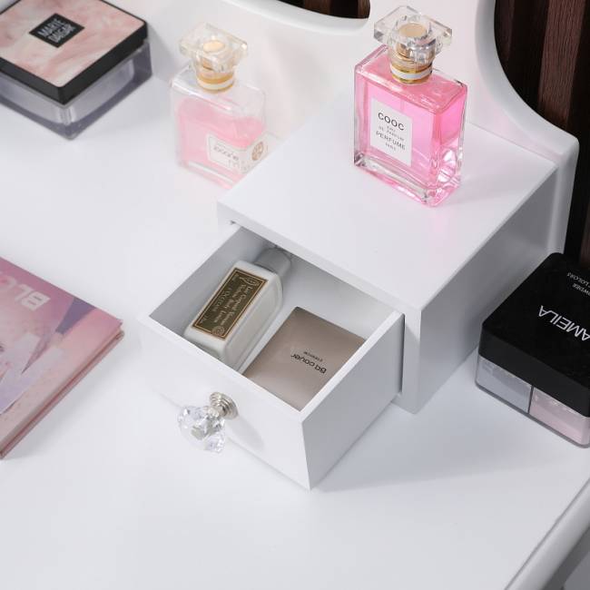 Туалетный столик CZ23