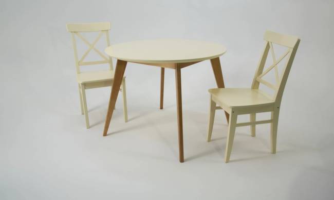 Стол Сканди К 90 натур/слоновая кость со стульями Ингольф слоновая кость