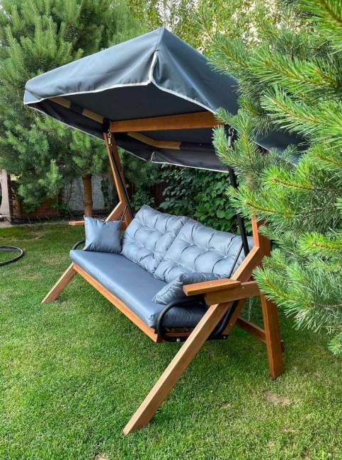 Качели LYON трехместные из лиственницы(серые подушки)