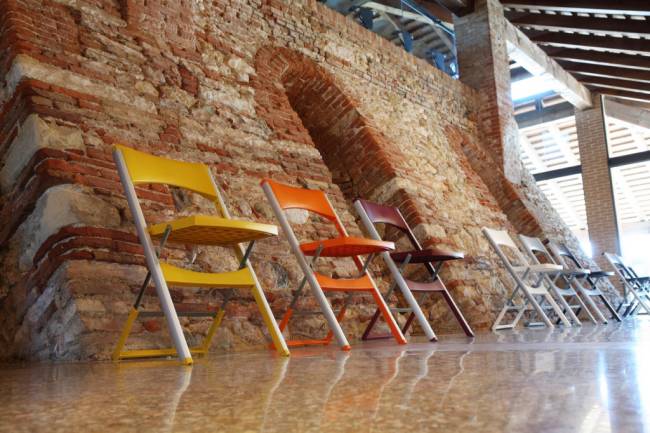 Стул пластиковый складной Compact желтый 435х470х775 мм