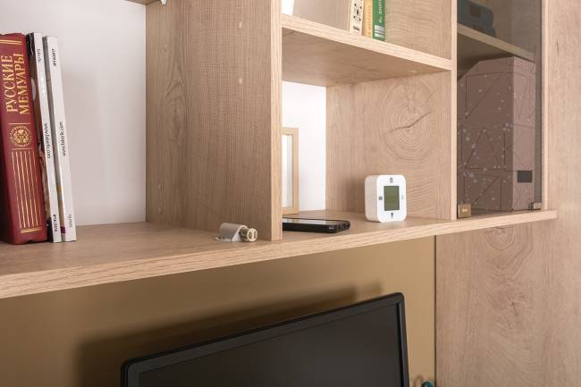 Компьютерный стол со шкафом и полкой со стеклом Бостон цвет дуб эндгрейн элегантный/фасады МДФ милк рикамо софт