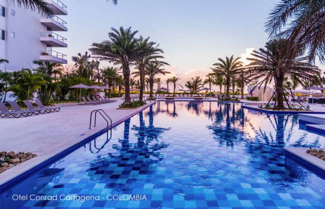 Шезлонг-лежак металлический Wave белый, синий 1910х715х300 мм