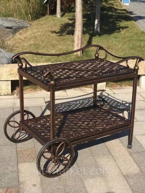 Сервировочный столик Latin из литого алюминия