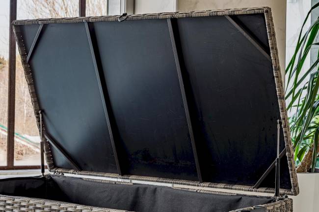 Сундук для хранения KARL 120 c колесиками серый