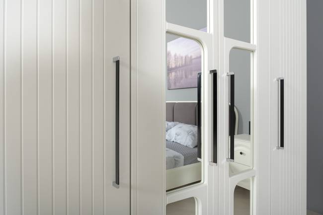 Шкаф для одежды 2-х дверный с зеркалами Валенсия 13.329 цвет белый шагрень