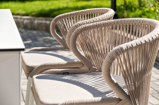 "Венето" обеденная группа на 6 персон со стульями "Милан", каркас белый, роуп бежевый "Венето" обеденная группа на 6 персон со стульями "Милан", каркас белый, роуп бежевый