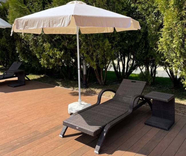 Зонт пляжный профессиональный Ø2.5 м Kiwi Clips белый, бежевый Ø2500 мм Зонт пляжный профессиональный Ø2.5 м Kiwi Clips белый, бежевый Ø2500 мм