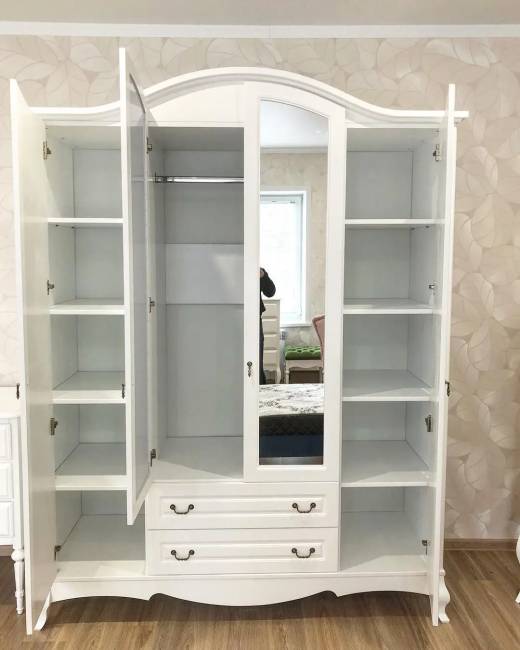 Шкаф Малонн Ави 4-х створчатый Белый