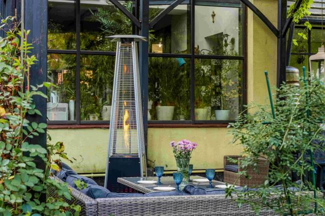 Уличный газовый обогреватель ADAM из металла