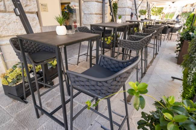 Кресло барное плетеное Panama черный, темно-серый, черный 540х540х1010 мм Кресло барное плетеное Panama черный, темно-серый, черный 540х540х1010 мм