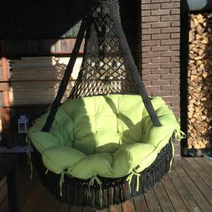 Подвесное плетеное кресло качели CARTAGENA (цвет черный) с подушками (цвет зеленый) без каркаса Подвесное плетеное кресло качели CARTAGENA (цвет черный) с подушками (цвет зеленый) без каркаса