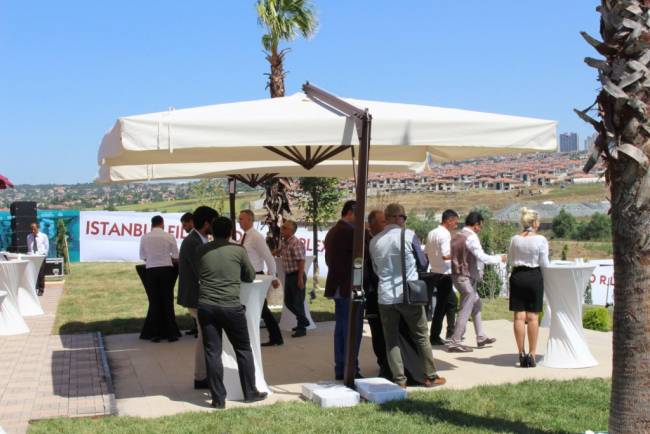 Зонт профессиональный 3х3 м Banana бежевый 3000х3000 мм