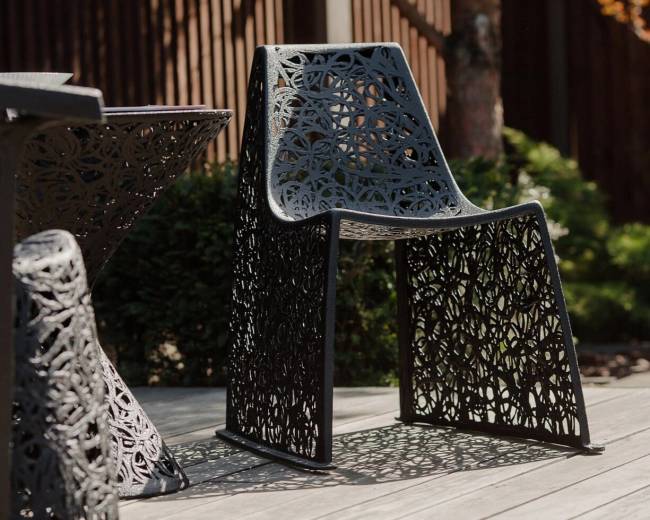 Базальтовое кресло "Core Chair", Черное