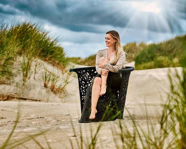 Базальтовое кресло "Race Chair", Черное